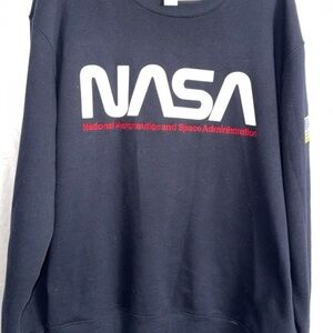 Men's Navy Sweater XL